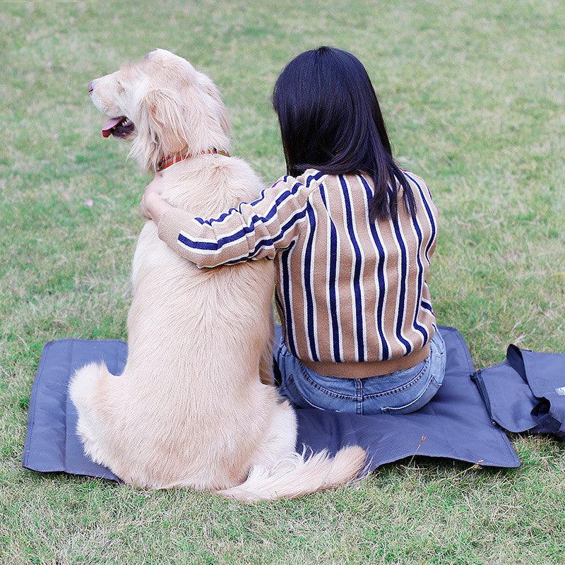 Portable Waterproof Outdoor Pet Blanket - Cozy Comfort For Dogs And